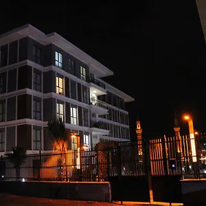 Отель Olivera Suites 