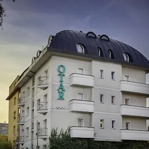 Отель Otar ***