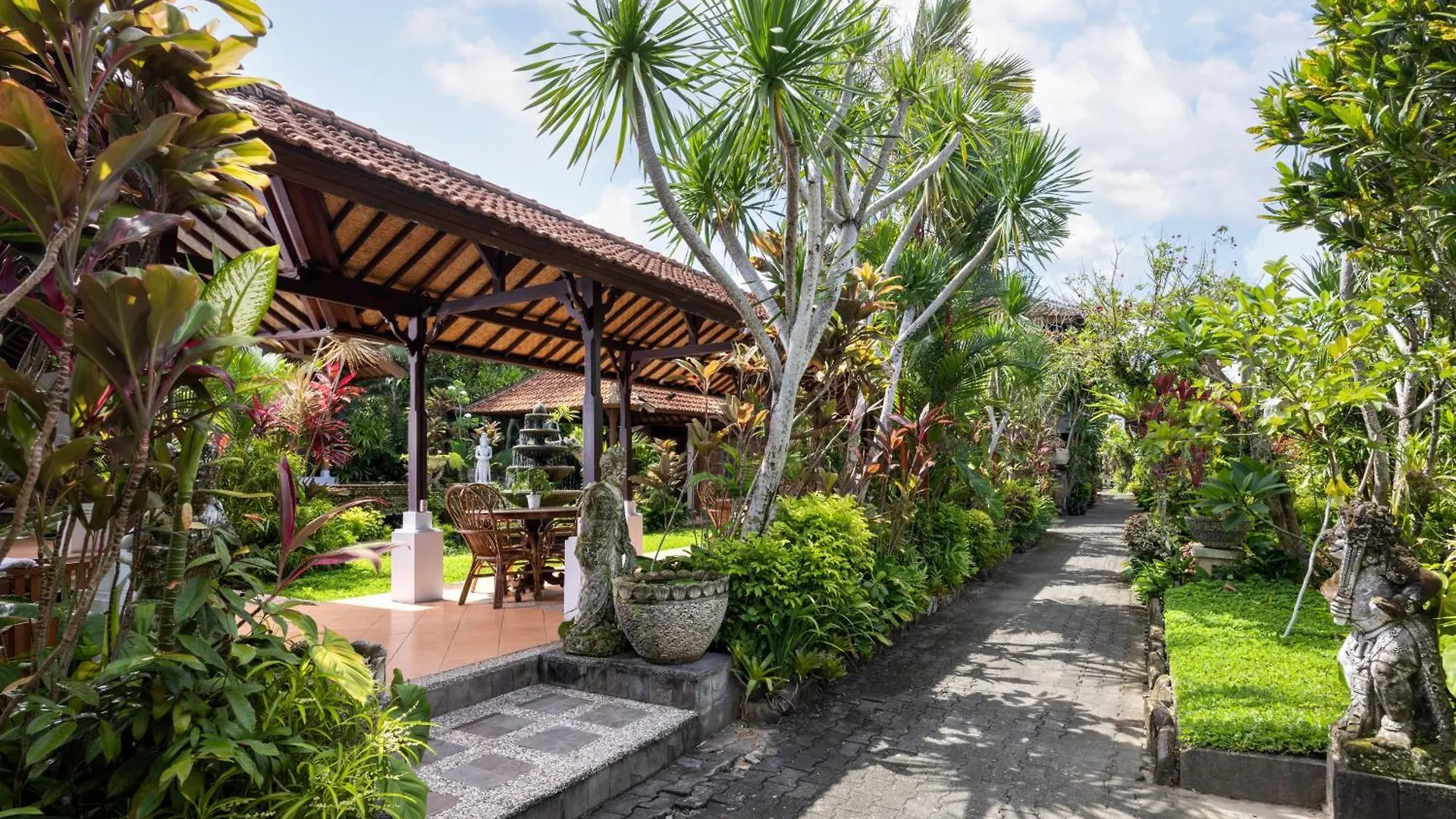 *** Village de vacances Taman Harum Cottages Ubud Indonésie